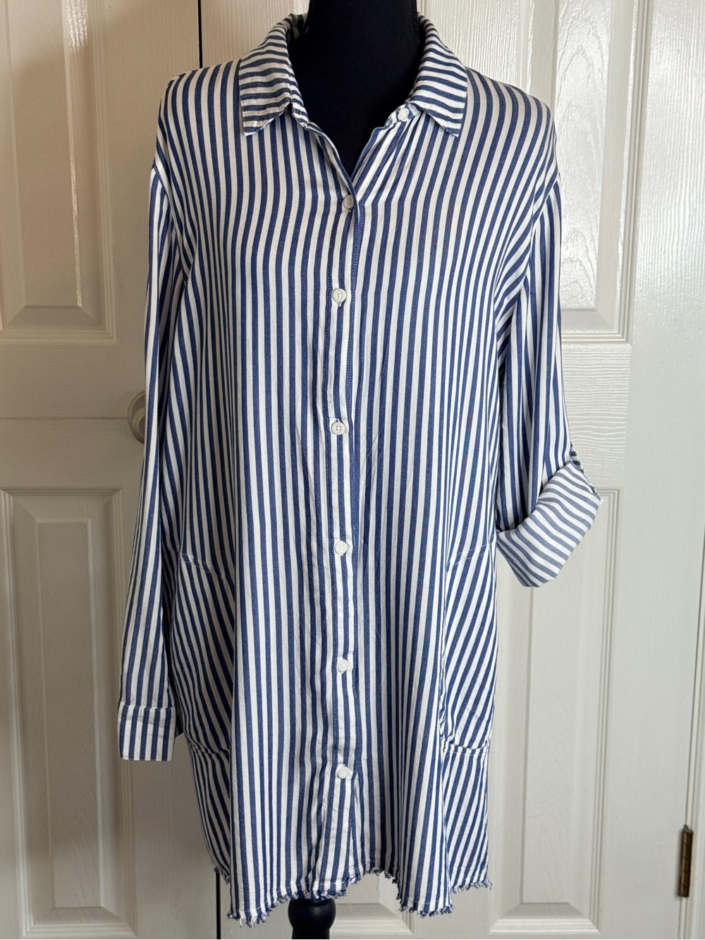 Tommy Bahama Chambray Stripe Boyfriend Shirt Swim Cover Up Tunic Size Medium